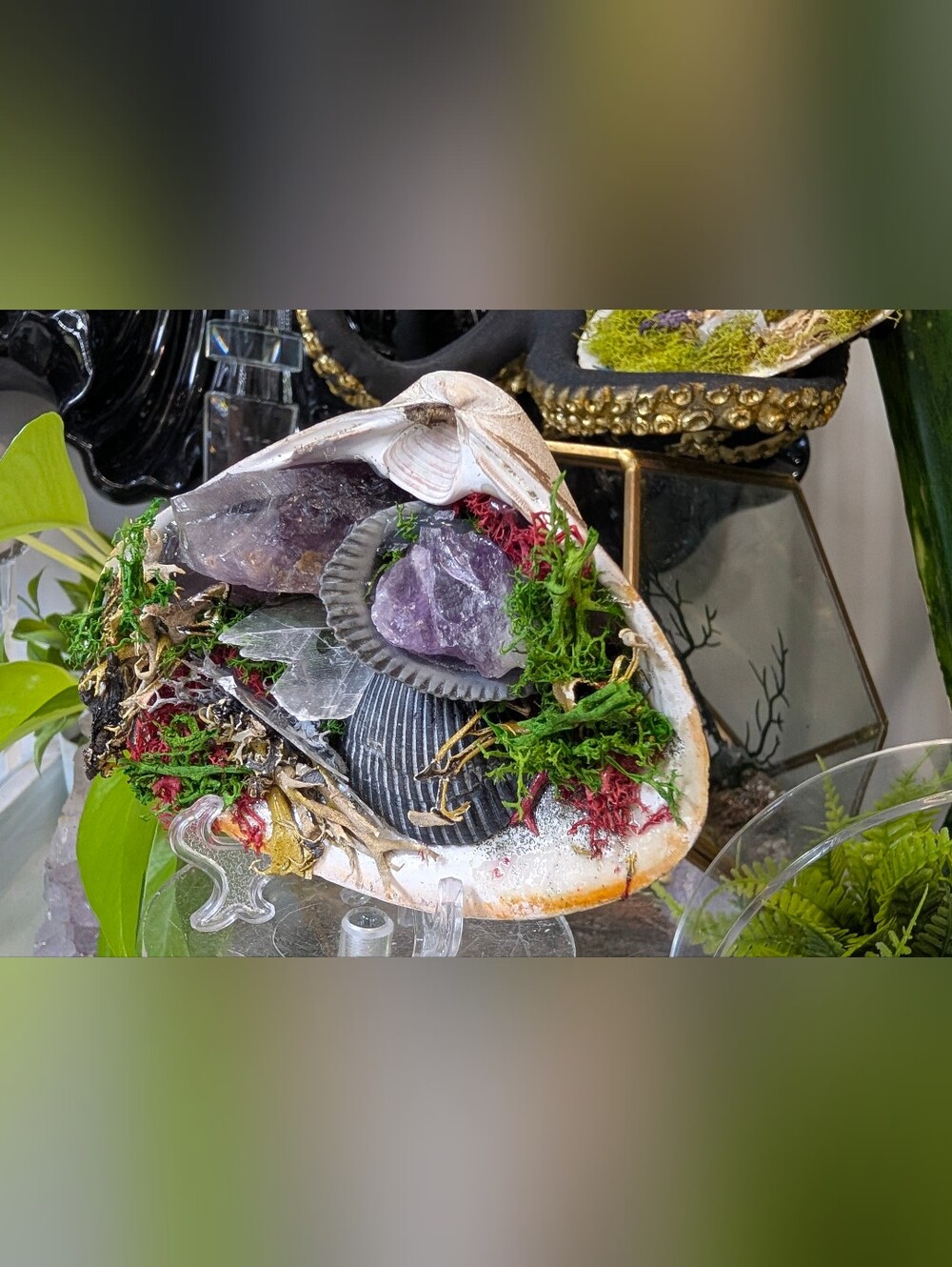 Amethyst Crystal & Artificial Moss in Seashell (stand Included)